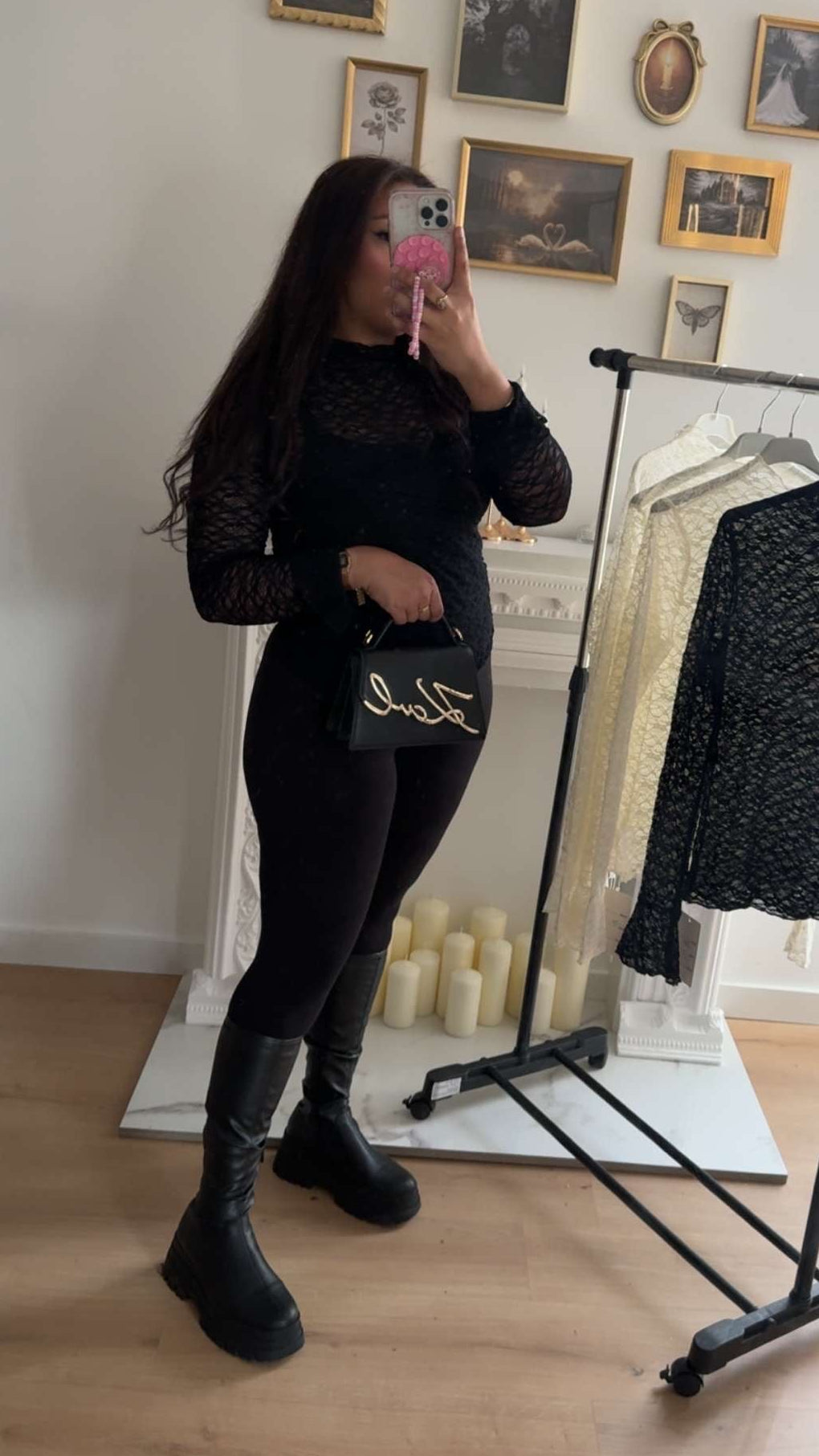 Pull à dentelle NOIR